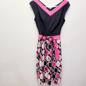 MEDIUM Walt Disney World Parks Dress Shop Incredibles Edna Mode Adult Fashion - Picture 1 of 5