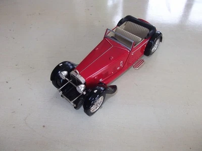 daimler-double-six cabriolet 1931  ixo 1/43 - Photo 1/4