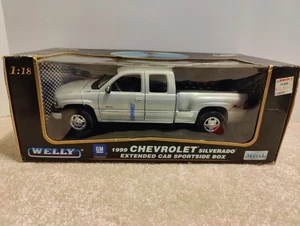 🏁 WELLY Silver 1999 Chevrolet Silverado Extended Cab Pickup Truck 1/18 🏁 - Picture 1 of 10