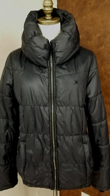 Abrigo acolchado Hurley para mujer talla grande cremallera completa negro Foto 1 de 4