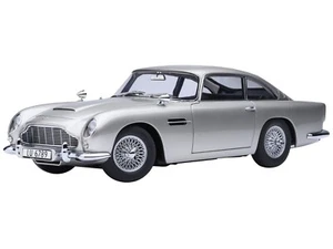 ASTON MARTIN DB5 RHD 007 JAMES BOND "GOLDFINGER" 1/18 MODEL CAR BY AUTOART 70296 - Picture 1 of 12