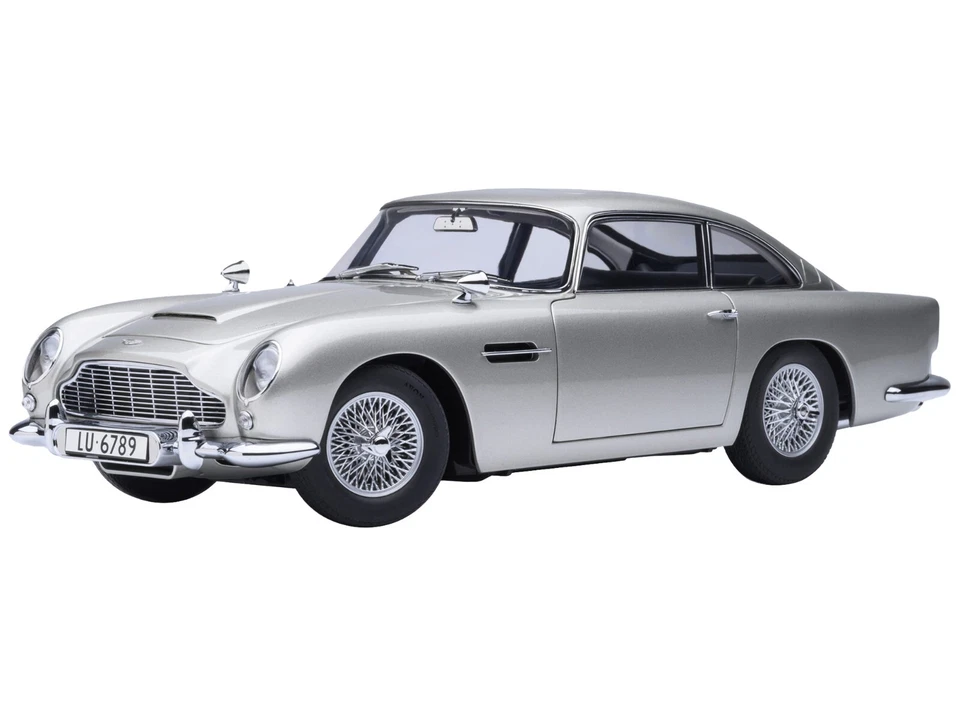 AUTOart GOLDFINGER 007 JAMES BOND ASTON MARTIN DB5 1/18 SILVER 70296 From Japan