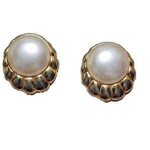 VINTAGE SARAH COVENTRY GOLD PEARL CLIP-ON EARRINGS SIGNED STATEMENT - Picture 1 of 7