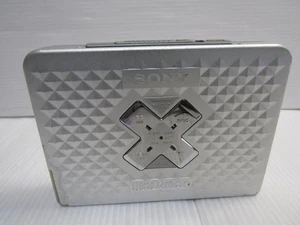 Für Ersatzteile wie Sony Walkman WM-EX655 tragbare Kassette Band Audio Player Japan - Bild 1 von 24
