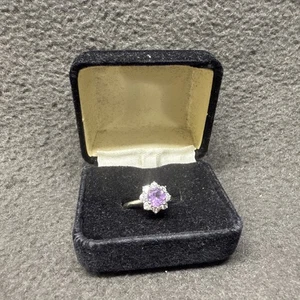 925 Sterling Silber lila Amethyst Solitär Ring Größe 7,75 Vintage 2,8 Gramm - Bild 1 von 9