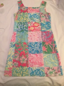 Patch Lilly Pulitzer Krista Shift Lilly’s Y2K Millennium 2000 in ottime condizioni, taglia 6 - Foto 1 di 12