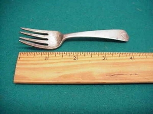 Antike kleine Gabel Sterling Kolonial Muschel Design - Bild 1 von 2