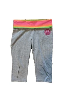 So Girls Gray Capri Leggings Sz XS 7 smile & rainbow color waist band EUC - Picture 1 of 6