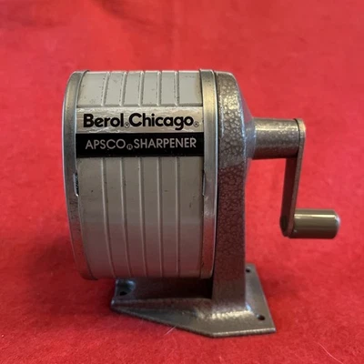 Sacapuntas vintage BEROL Chicago APSCO montaje en escritorio de pared aula funciona Foto 1 de 4