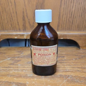 Vintage U.S.P Chloroform liniment bottle - EMPTY - Picture 1 of 3