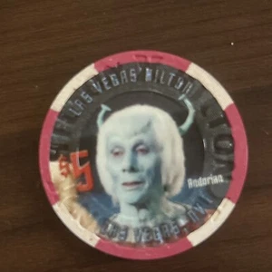 STAR TREK POKER CHIP LAS VEGAS HILTON 2005 ANDORIAN CASINO CHIP RARE - Picture 1 of 3