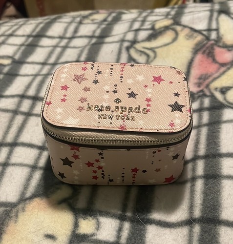 Portagioielli Kate Spade Stars Portagioielli Custodia da Viaggio Stampata a luccichio