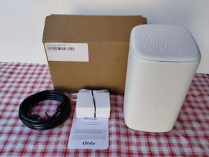 Xfinity XB8-T xFi Gateway Router Triband Wifi CGM4981COM - HSBv2 NEW - Picture 1 of 6