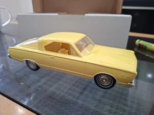 1966 Plymouth Barracuda Friction 1/25 Scale Promo Vehicle - Bild 1 von 8