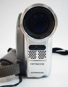 Hitachi GX3200A | Handheld Camcorder | DVD / SD Card Compatible - Picture 1 of 9