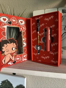 Glamlite Betty Boop Kit: Creamy Red Lipstick + Velvet Lip Liner- Collector’s Box - Picture 1 of 8
