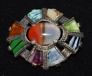 Broche prendedor de peltre vintage celta escocesa de vidrio firmado MILAGRO mediados de siglo - Imagen 1 de 6