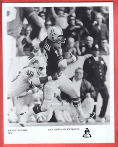 1971 NEW ENGLAND PATRIOTS 8. X 10 GLOSSY TEAM ISSUE RANDY VATAHA ROOKIE - Picture 1 of 1