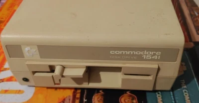 Commodore Diskettenlaufwerk 1541 Floppy defekt 4153466 (File not Found) 8-bit - Bild 1 von 4