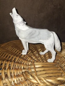 Westland Giftftware Call of the Wolf Figur. KEINE BOX - Bild 1 von 2
