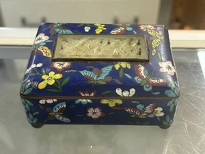 Blue Vintage Chinese Cloisonne Case Metal Trinket Box Floral Painted With Jade - Picture 1 of 6