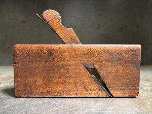 Antique Molding Plane For Woodworking And Carpentry - Picture 1 of 17