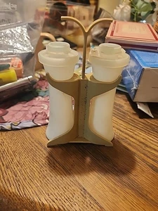 Vintage Tupperware weiß Mini 4" Sanduhr Salz & Pfefferstreuer mit Behälter #831 - Bild 1 von 6