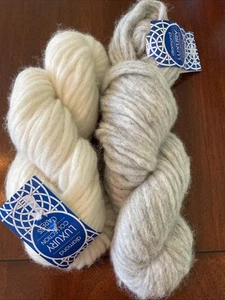 Diamond Luxury Yarns~CARESS 68% Alpaca 32% Polyamide Gray Cream Lot Of 2 - Picture 1 of 6