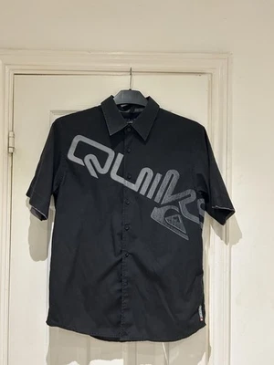 Quicksilver Short Sleeve, Graphic Print Shirt. Black Spellout Retro Size S - Image 1 of 4