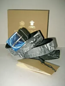$395 NUEVO Cinturón Hombre Burberry 36 en 90 cm Logotipo Gráfico Hebilla Cuero Blanco Negro - Imagen 1 de 7