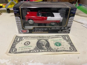 MOTOR MAX AMERICAN CLASSICS 1955 CHEVY BEL AIR RED/WHITE CONVERTIBLE IN BOX - Picture 1 of 13