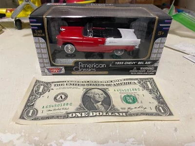 MOTOR MAX AMERICAN CLASSICS 1955 CHEVY BEL AIR VERMELHO/BRANCO CONVERSÍVEL NA CAIXA - Imagem 1 de 4