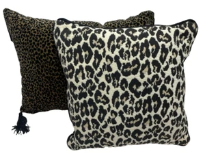 Animal Print Dekokissen 2 Newport Cheeta & Leoparden Design Stirn weiß schwarz - Bild 1 von 12