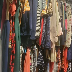 Paket 30 Vintage Eva Mendez Loft Anne Klein Damen mehrfarbig gemischt Kleidung - Bild 1 von 6