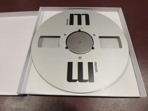 Reel to Reel / MAXELL 1/4" 10.5" METAL Take Up Empty Reel Great condition - Picture 1 of 2