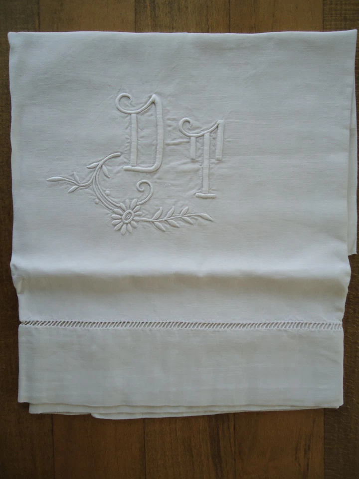 BRODERIE JOURS LINGE ANCIEN MONOGRAMME DT TISSU LIN - Photo 1/3