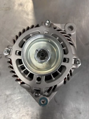 23100-AM61A ALTERNADOR ORIGINAL NISSAN/INFINITI PATHFINDER QX4 (DESCONTINUADO) Foto 1 de 4