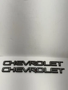 2x 1998-2006 Chevrolet Express Tahoe Tailgate Trunk Emblem 15998983 OEM Pair #3 - Picture 1 of 6