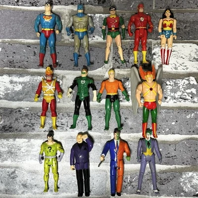 Lote de 13 bonecos DC Super Powers Super Heroes anos 80 anos 90 Kenner Toy - Imagem 1 de 2