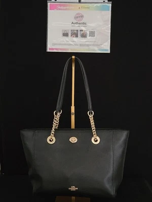Bolso de Mano Coach Auténtico Cuero Guijarro Negro y Dorado Cadena Turnlock Foto 1 de 4