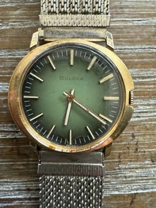Vintage 1971 Bulova Dress Watch Green Gradient Dial Gold Plated 34mm - Bild 1 von 7