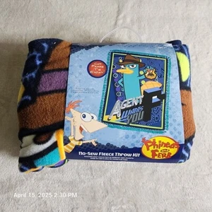 Kit de tiro polar sin costura Phineas & Ferb acabado tamaño 43" x 55" Agent P te quiere - Imagen 1 de 6