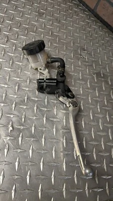 2003 Suzuki Gsxr750 Front Brake Master Cylinder Lever - Image 1 of 2