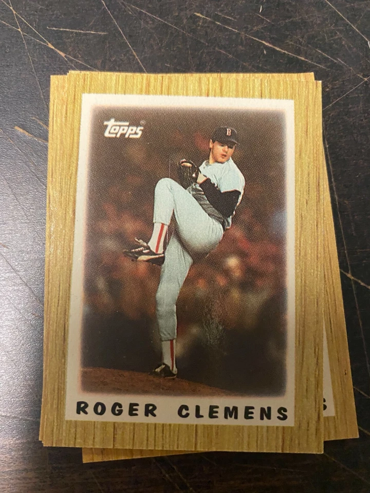 Roger Clemens 1987 Topps League Leaders Minis #42 Red Sox - Image 1 of 1