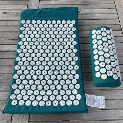 Grúa Acupresión Shakti Mat con Almohada y Estuche de Transporte Azul Teal Foto 1 de 4