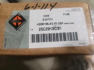 International Navistar Turn Signal Switch No Lever 2502912C91 Free Shipping - Picture 1 of 10