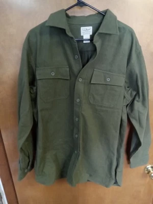 LL Bean Cotton  Shirt Men's LARGE Green Olive Button Up Long Sleeve - Image 1 of 4