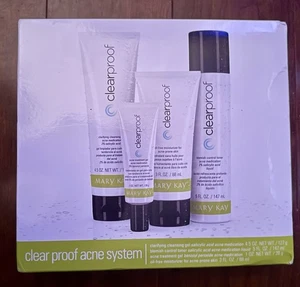 Sistema de acné Mary Kay Clear Proof juego de 4 piezas tamaño completo exp.11/23 ~ nuevo en caja - Imagen 1 de 2