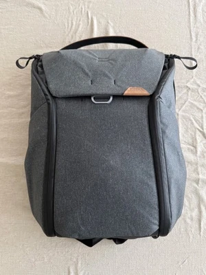 Peak Design Everyday Backpack - Charcoal, 20 L - Image 1 of 4