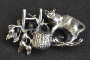Vintage hallmarked hand-crafted silver cat brooch Owl & Pussycat? - Picture 1 of 6